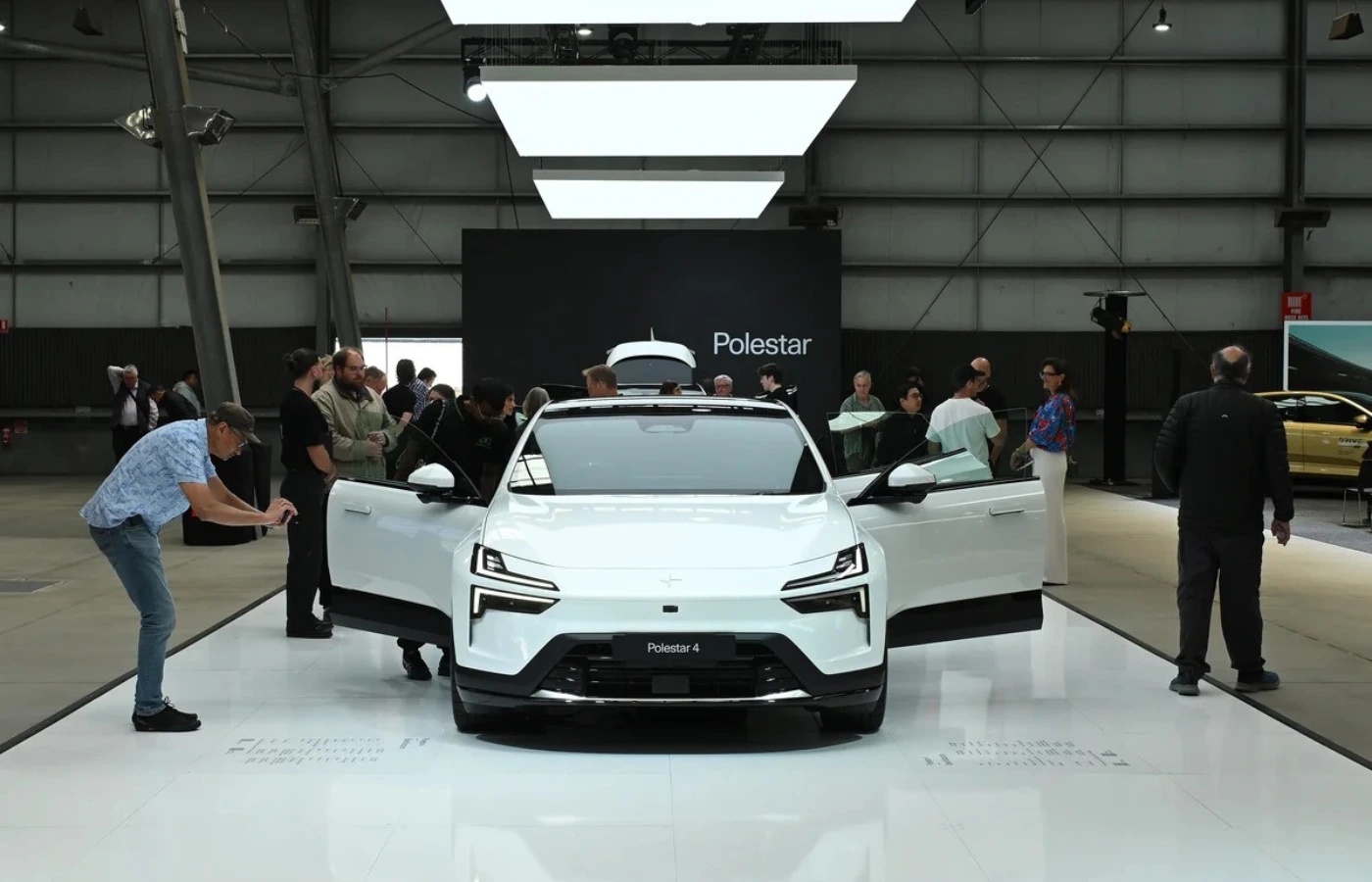 Automakers make a final effort to ease the EU's 2035 ban on petrol vehicles. Featured Image